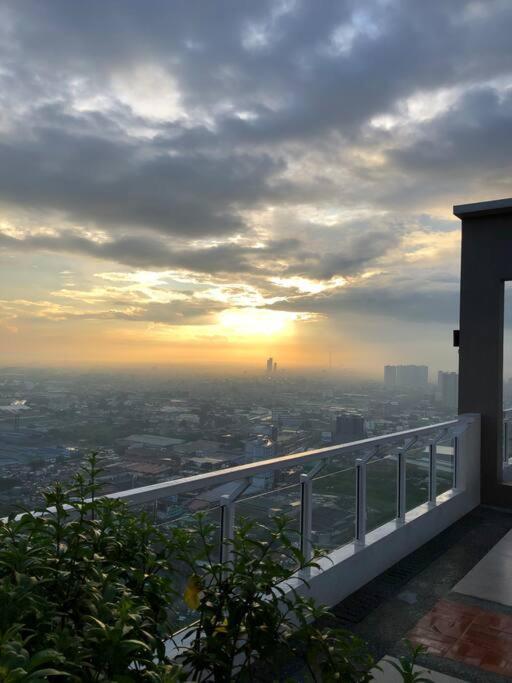 The Celandine By Dmci Homes Caloocan Εξωτερικό φωτογραφία