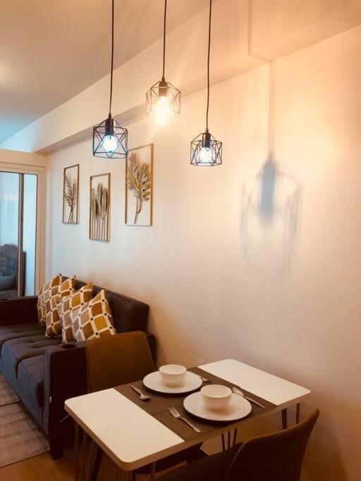 The Celandine By Dmci Homes Caloocan Εξωτερικό φωτογραφία